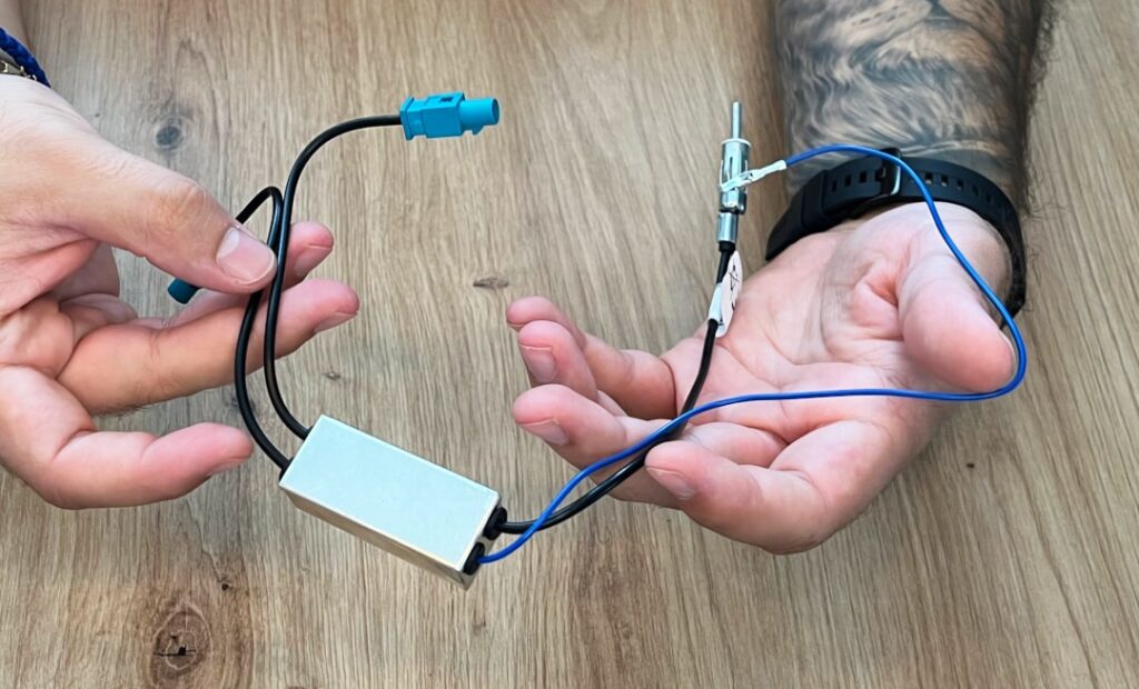 Adaptador de antena doble FAKRA a DIN