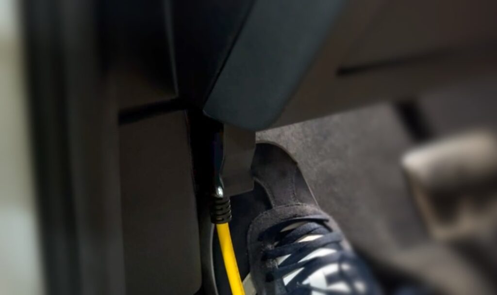 ENET-Kabel in der OBD Buchse angesteckt